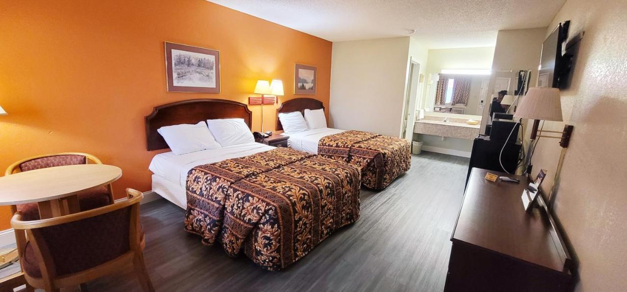 Hayti Regency Travel Inn מראה חיצוני תמונה