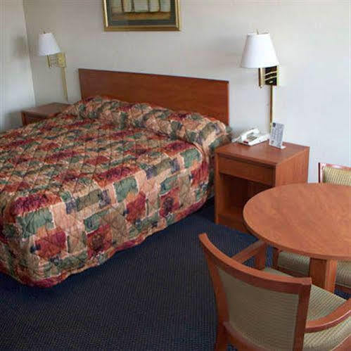 Hayti Regency Travel Inn חדר תמונה